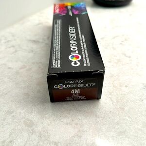 Matrix ColorInnsider  No Ammonia permanent color w/oil delivery system. 4M  NEW